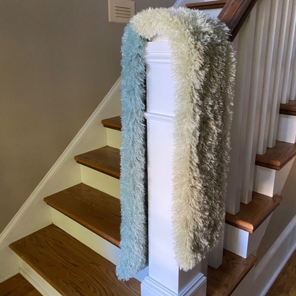 Anthropologie  Color- Block Fluffy Scarf - Picture 4 of 5